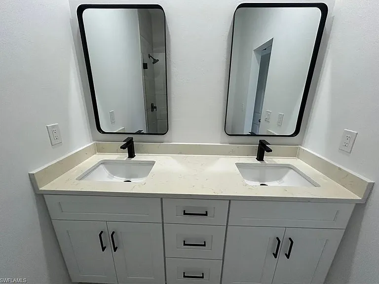455 Bell Blvd S #1 — Photo 5