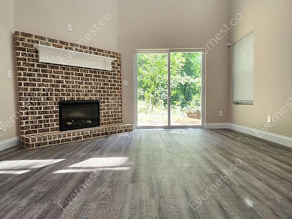 5th image of 2152 Lilac Ln