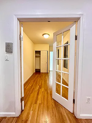 Rented by Waverly Realty Associates | media 19