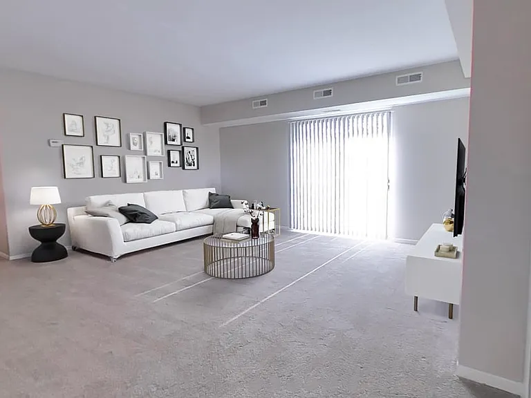Liberty Hill Apartments — Photo 9