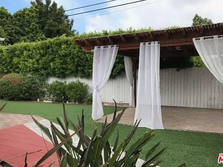 8120 Winsford Ave — Photo 33
