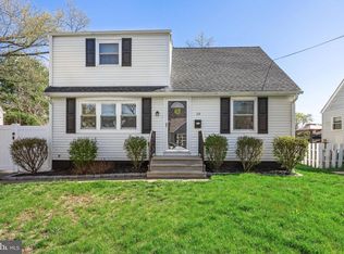 39 Longwood Dr, Hamilton, NJ