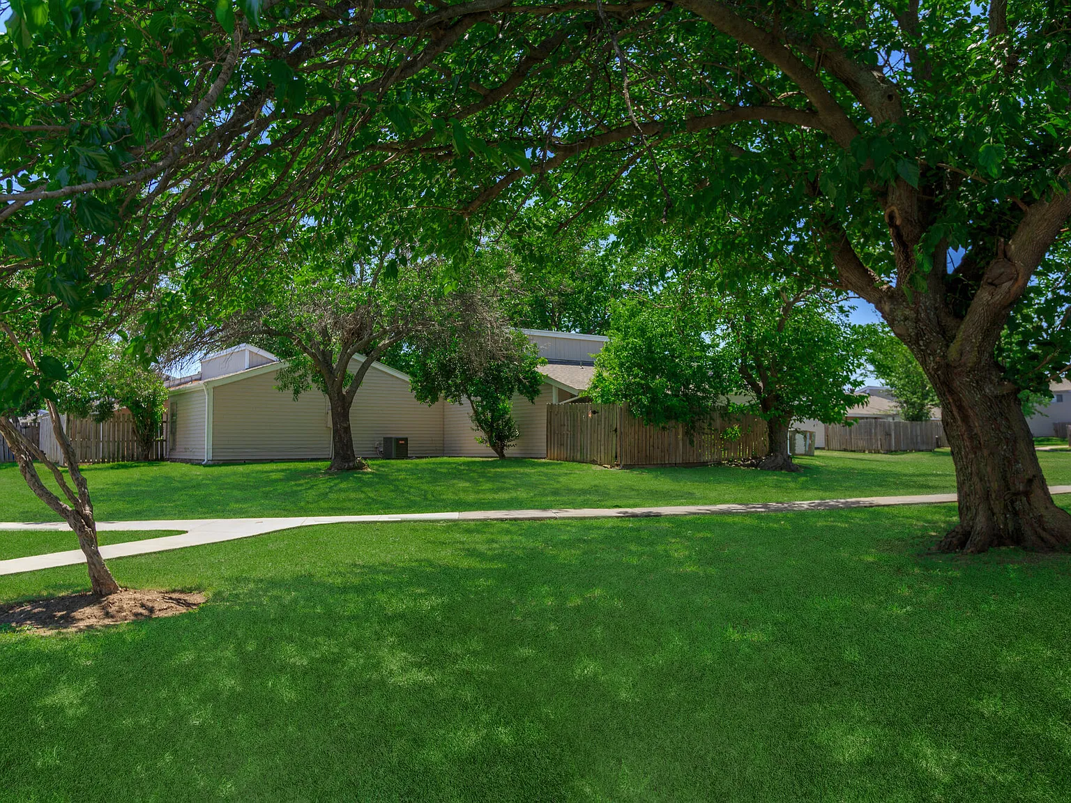 Rolling Meadows — Photo 4