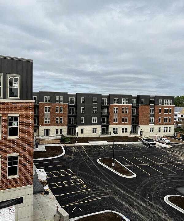 1st image of 501 W Verona Ave #301