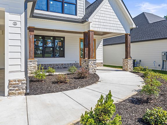 2nd image of 82 Cedar Ridge Way