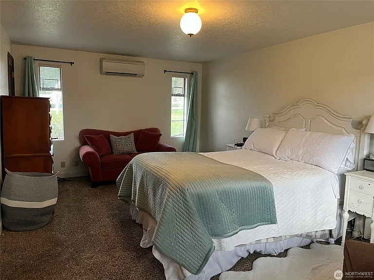 615 Arrowhead Rd — Photo 9