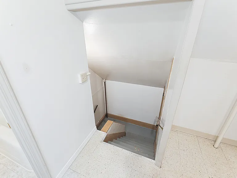 1745 E St #3 — Photo 22