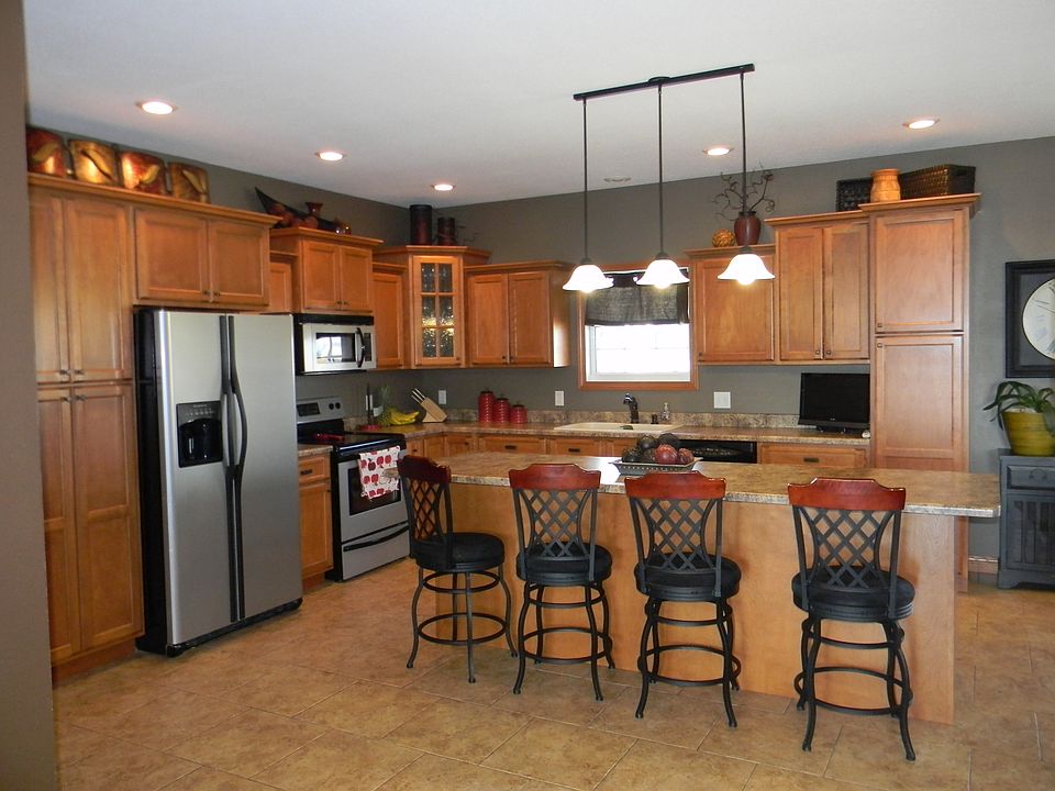 2nd image of 1145 Hansel Cir