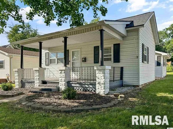 309 W Main St, Mount Sterling, IL 62353