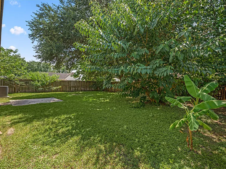 2603 Hollymist Dr — Photo 38