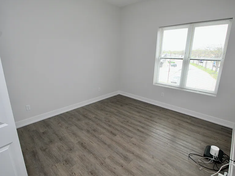 4005 Chicago Dr SW #B — Photo 18