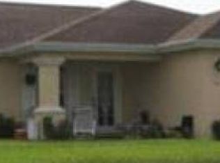 700 Gordon Ave N, Lehigh Acres, FL 33971
