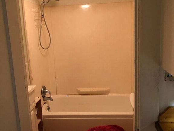 5th image of 197-199 Elm St #2B