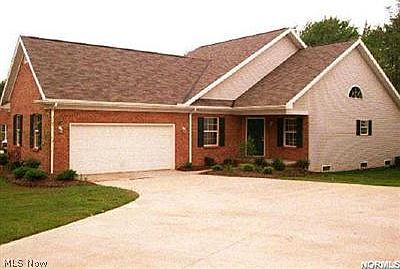 1st image of 511 Oak Lawn Ct #82