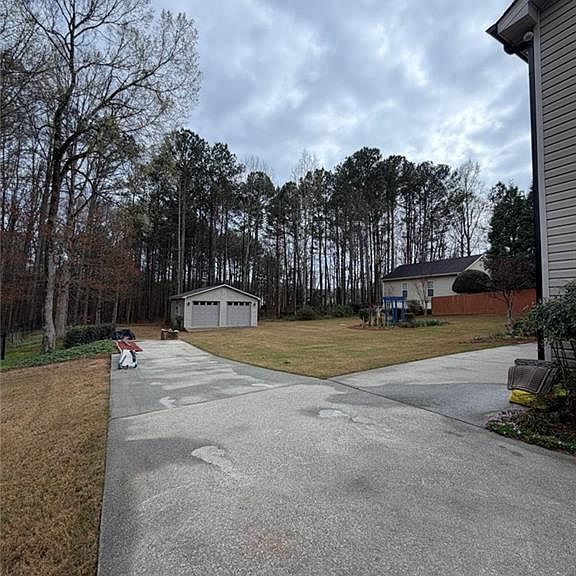 Listing photo 4