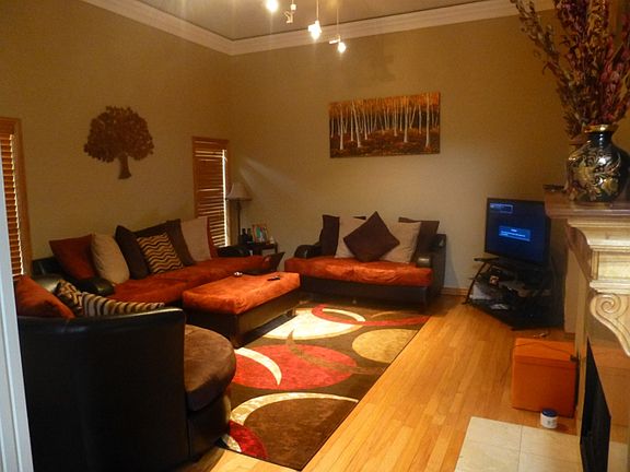 2nd image of 904 Parker Dr