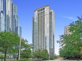 1235 S Prairie Ave APT 603, Chicago, IL 60605