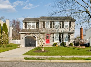 4 Crescent Hollow Dr, Sewell, NJ 08080
