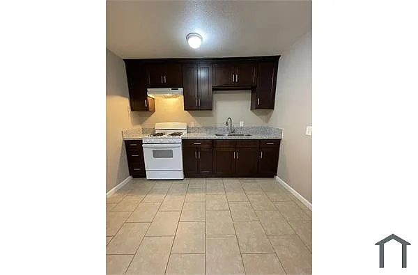 119 E Amador St APT 102 photo 1