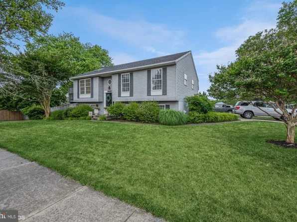 1000 Harting Farm Dr, Arnold, MD 21012