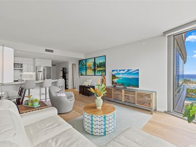 1001 Queen St #1403, Honolulu, HI, 96814