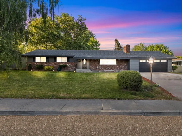 1112 McMurray St, Richland, WA 99354