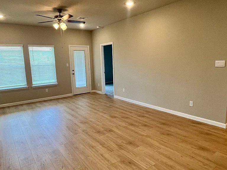 1146 Toledo Bend Dr — Photo 10