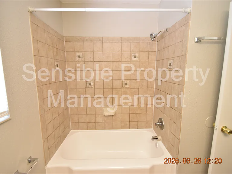 4414 W Wyoming Ave — Photo 24