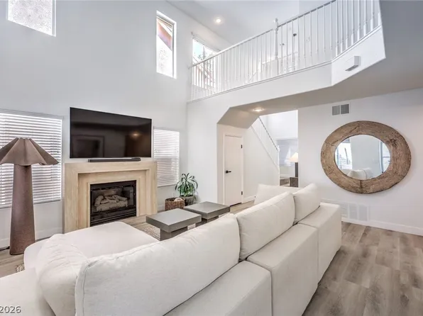 3065 Yankee Clipper Dr, Las Vegas, NV 89117