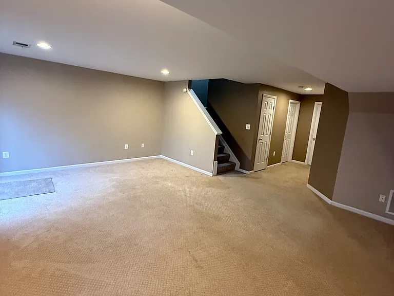 144 Executive Cir — Photo 6