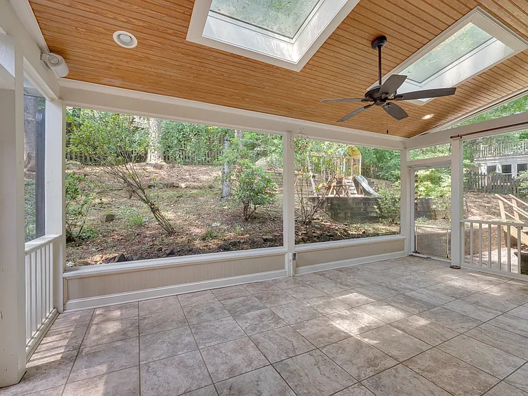207 Old Forest Creek Dr — Photo 29