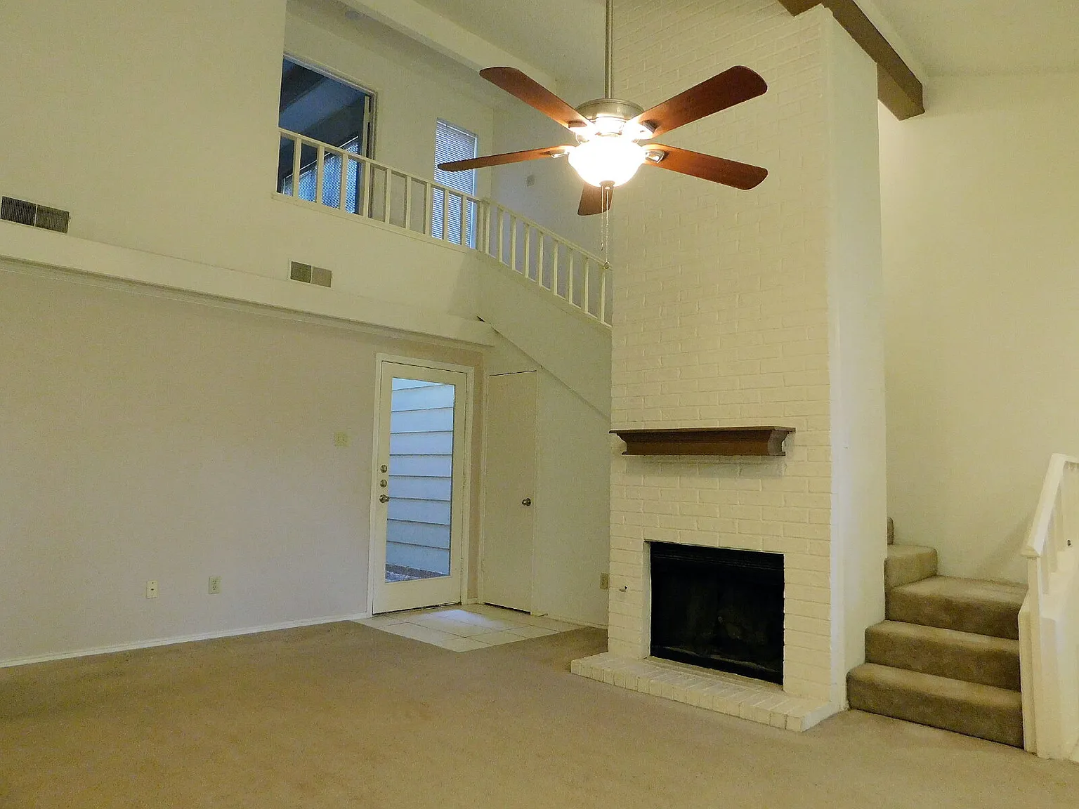 2 bed, 2.0 bath, 1160 sqft, $1,100 — Photo 3