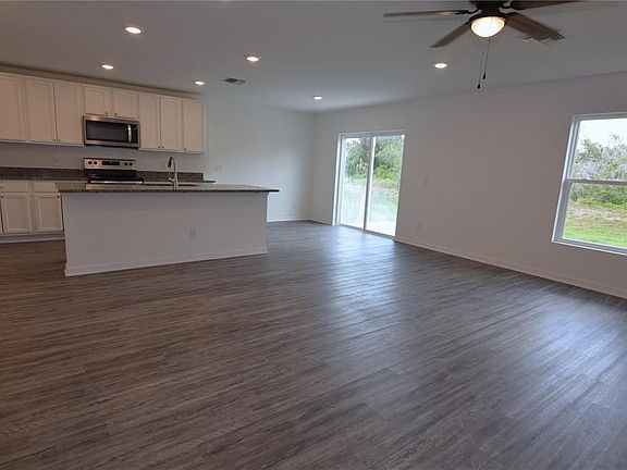 3rd image of 1516 Wood Rose St