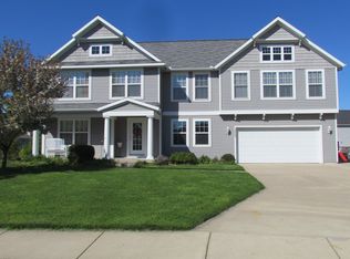 10880 Pine Valley Ct, Allendale, MI 49401