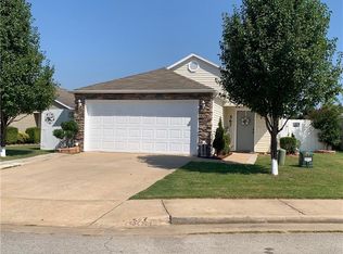 567 Cascade Cir, Springdale, AR 72764