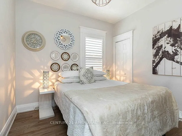 639 Mortimer Ave — Photo 6