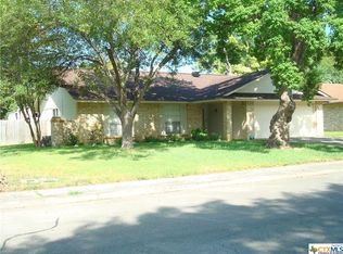 156 Oldtowne Rd, Seguin, TX 78155
