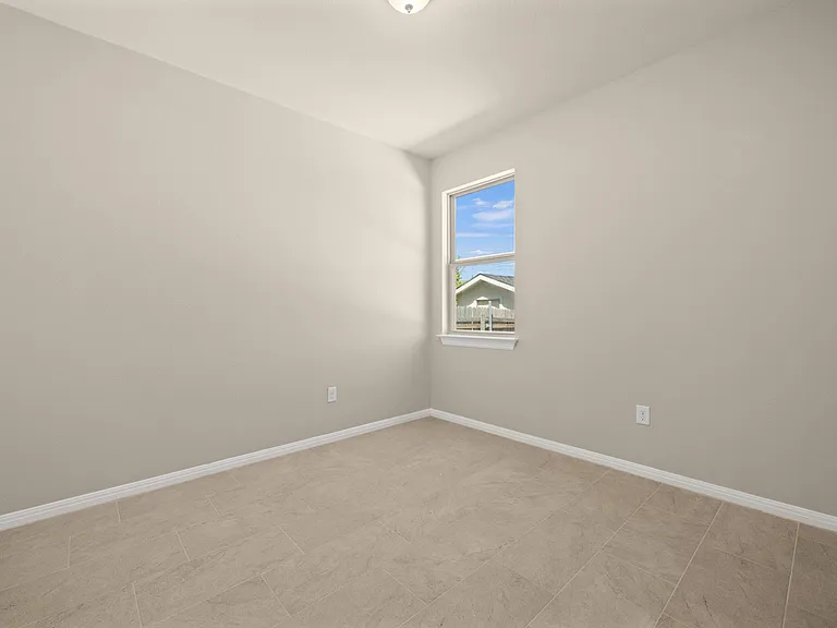 374 Triumph Rd — Photo 19