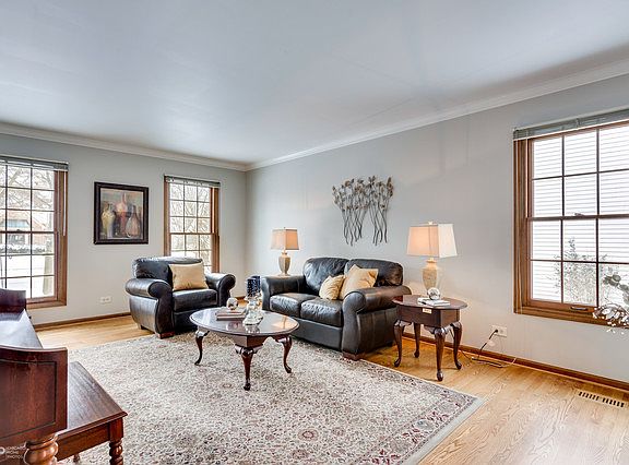 2nd image of 291 Winding Creek Dr