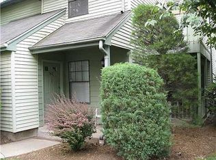 912 Woodbridge Comns Way, Iselin, NJ 08830