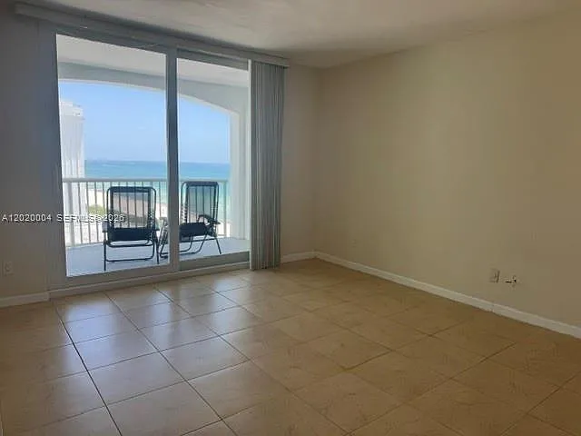 5401 Collins Ave #1213 — Photo 26