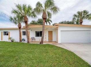 7083 S Shore Dr S, South Pasadena, FL 33707