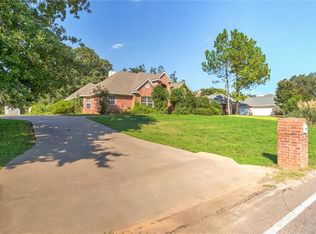 9717 Ravenswood Rd, Granbury, TX 76049