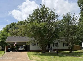 323 Hightower St, Sardis, MS 38666