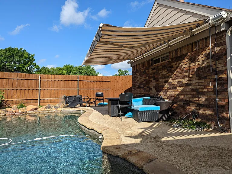 907 Mapleleaf Ln — Photo 13
