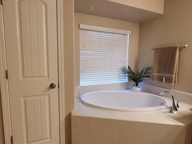 2954 Duncan Ave — Photo 66