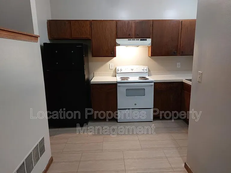 2807 Ridge Ct #B — Photo 6
