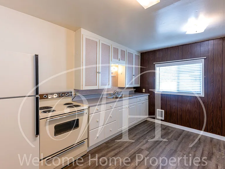 108 SE 6th St — Photo 10