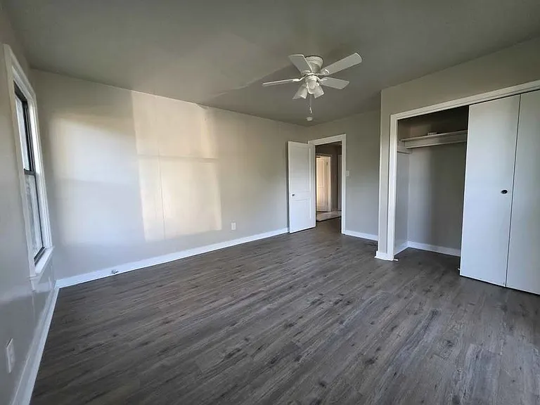1401 Wilson St — Photo 11