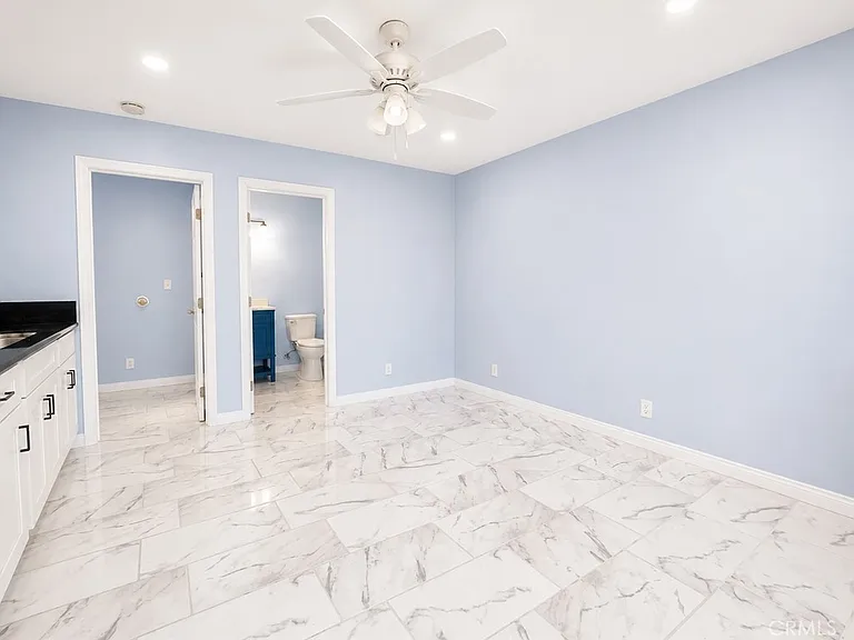 1609 W Badillo Adu Bay #ADU — Photo 3